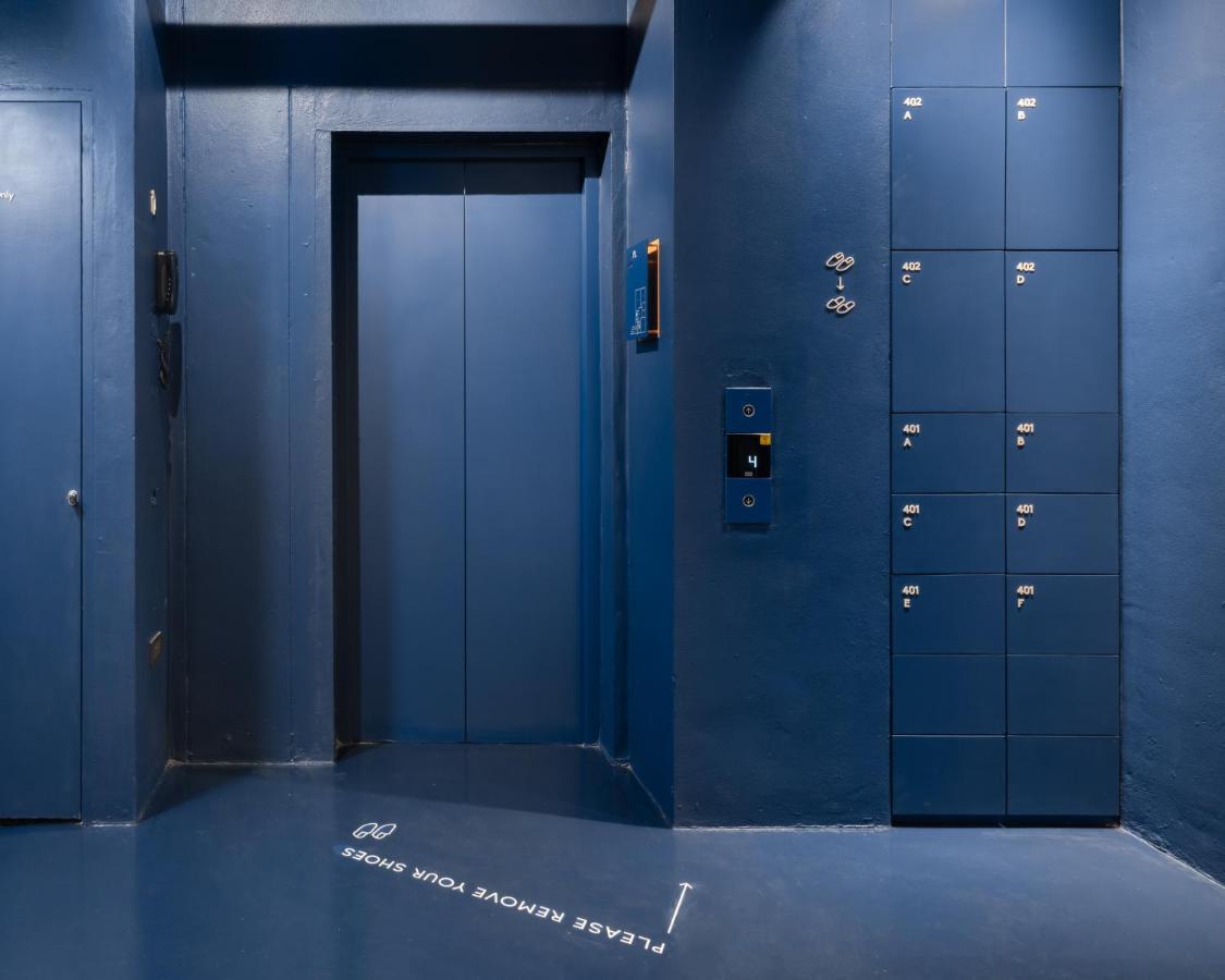 Speck Bangkok Hostel Екстериор снимка