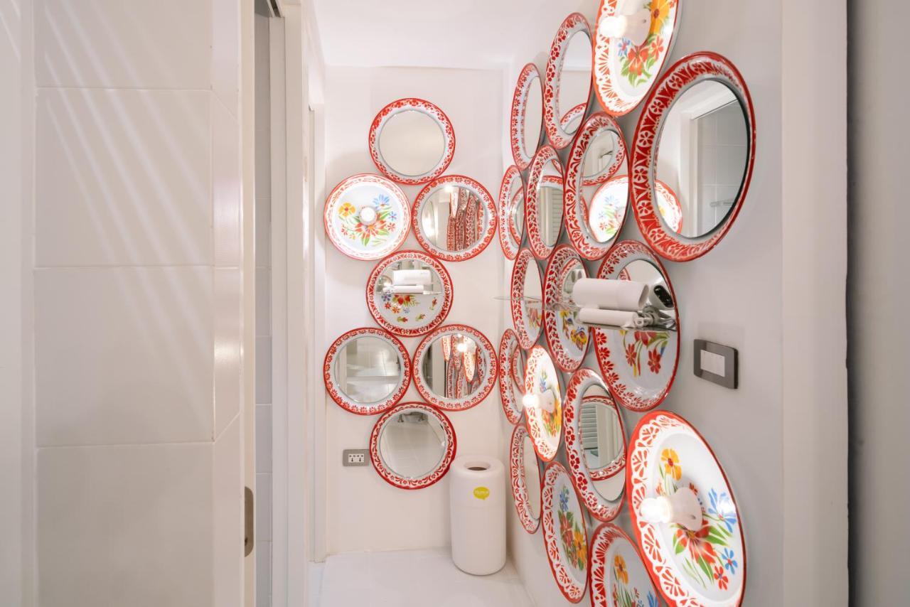 Speck Bangkok Hostel Екстериор снимка