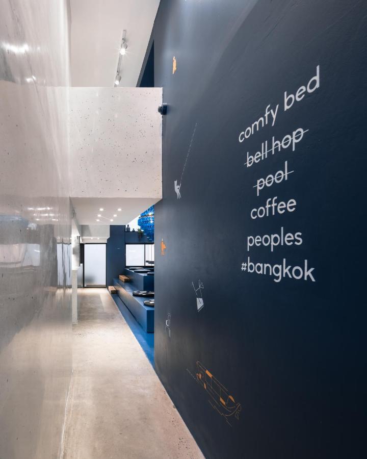 Speck Bangkok Hostel Екстериор снимка